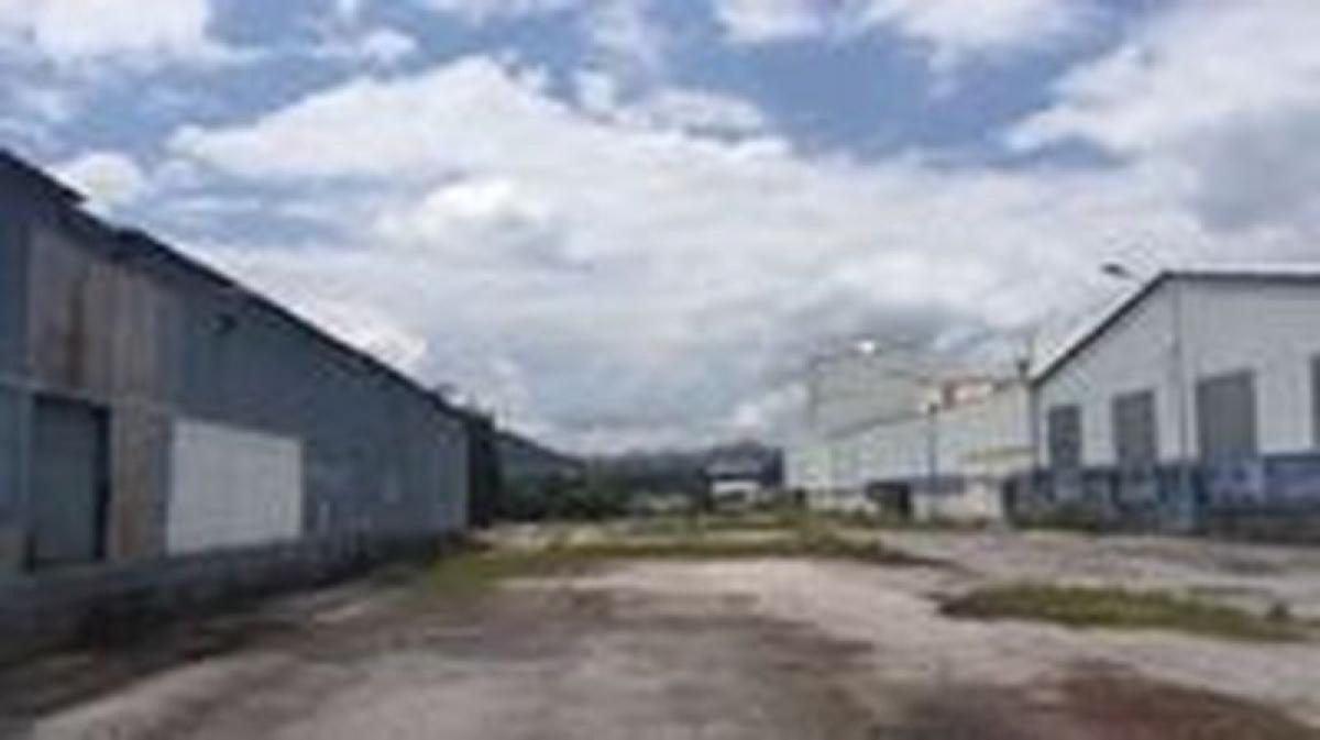 Propriété commerciale à Atlacomulco, Mexico 22000m² No. 200924