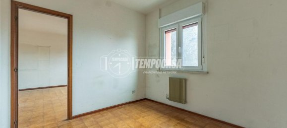 2 rooms Apartment in Settimo Milanese, Italy No. 136029 10