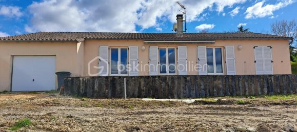 3 Schlafzimmer Haus in La Chapelle-Gonaguet, France, Nr. 102338 16