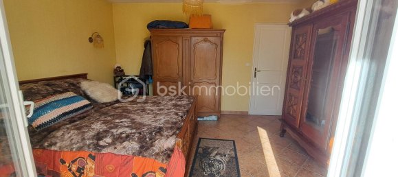 3 Schlafzimmer Haus in La Chapelle-Gonaguet, France, Nr. 102338 13