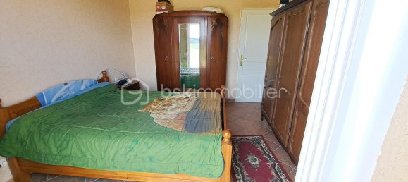 3 Schlafzimmer Haus in La Chapelle-Gonaguet, France, Nr. 102338 10
