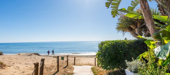 3 bedrooms Apartment in Marbella, Spain No. 144983 3