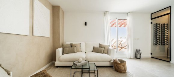 2 chambres Penthouse à Marbella, Spain No. 74930 3