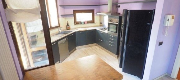 3 bedrooms Villa in Saronno, Italy No. 237020 38