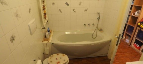 3 bedrooms Villa in Saronno, Italy No. 237020 24