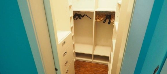 3 bedrooms Villa in Saronno, Italy No. 237020 4