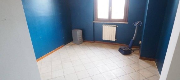 3 bedrooms Villa in Saronno, Italy No. 237020 9