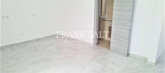 Apartamento de 2 dormitorios en Swieqi, Malta No. 4870 5