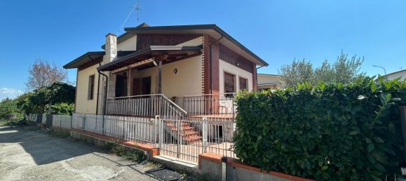 5 bedrooms House in San Giorgio del Sannio, Italy No. 333903 4