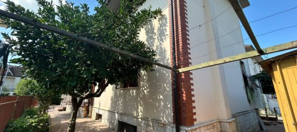 5 bedrooms House in San Giorgio del Sannio, Italy No. 333903 16