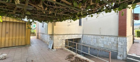 5 bedrooms House in San Giorgio del Sannio, Italy No. 333903 14