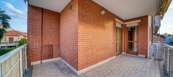 Квартира с 5 комнатами в Грульяско, Италия № 222337 20