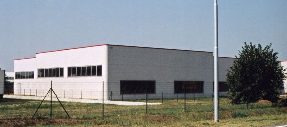 1090m² Warehouse in San Giovanni in Croce, Italy No. 103626 7