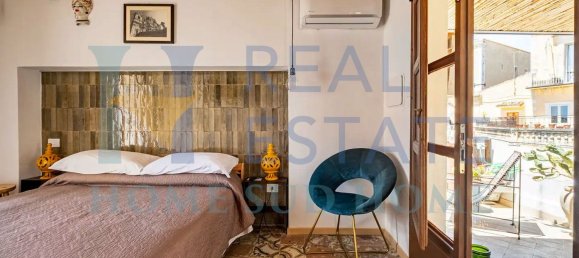10 rooms House in Noto, Italy No. 156542 4