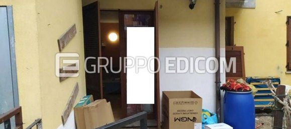 2-salle Appartement à Fagnano Olona, Italy No. 186484 3