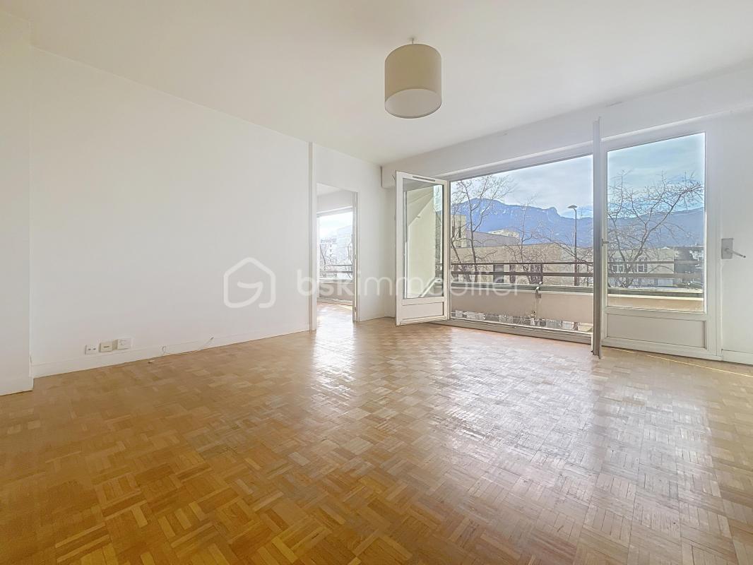 1 bedroom Apartment in Grenoble, France No. 258541