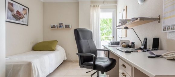 Apartamento de 4 dormitorios en Estepona, Spain No. 151671 26