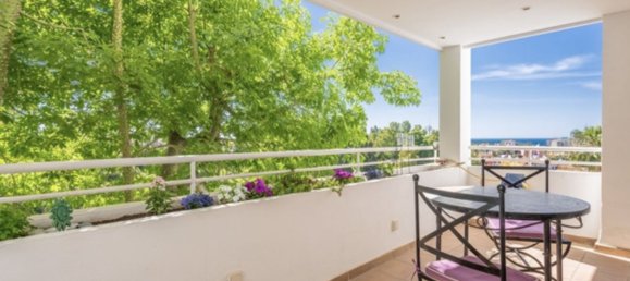 Apartamento de 4 dormitorios en Estepona, Spain No. 151671 21