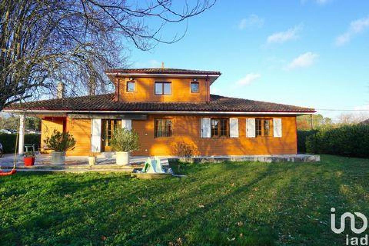 5 bedrooms House in Le Barp, France No. 7821