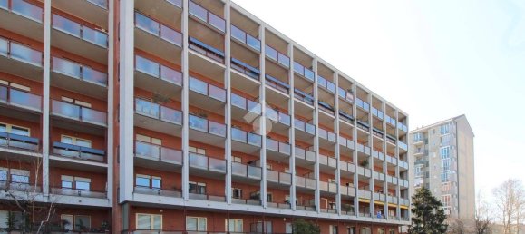 3 bedrooms Apartment in Turin, Italy No. 54673 2