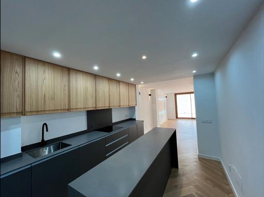 Квартира с 4 спальнями в Пальма-де-Майорка, Испания № 182460