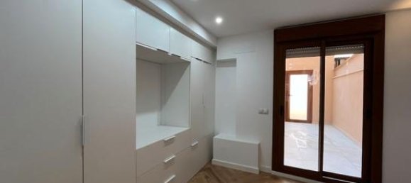 Квартира с 4 спальнями в Пальма-де-Майорка, Испания № 182460 3