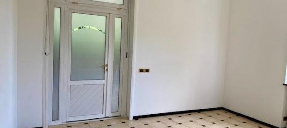 Apartamento de 3 habitaciónes en Ponte Lambro, Italy No. 11655 6