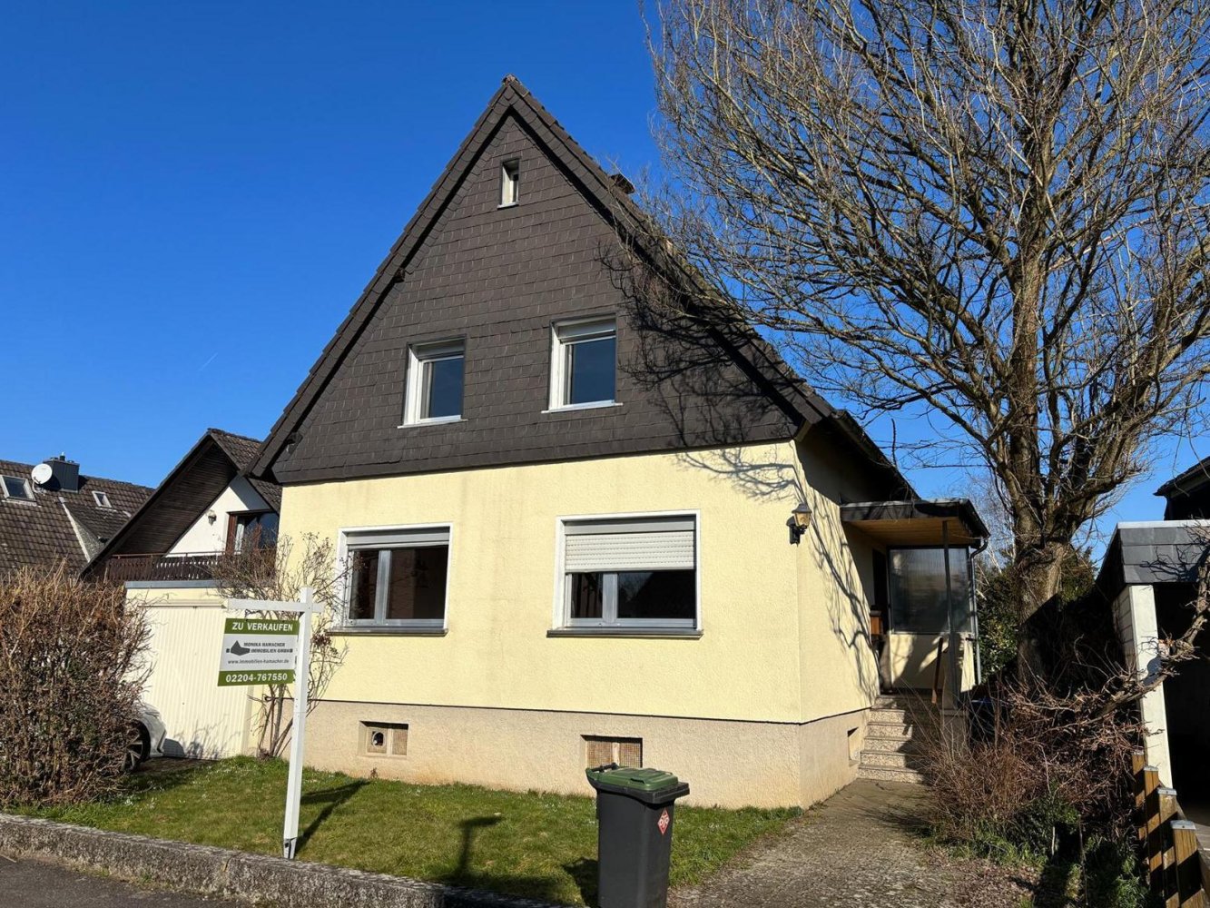 6غرفة منزل في Bergisch Gladbach, Germany رقم 71982