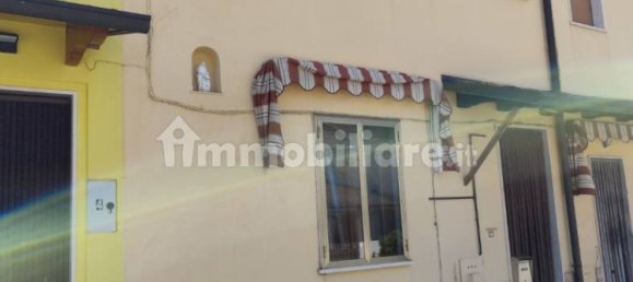 2 Schlafzimmer Haus in Verona, Italy, Nr. 271015 2