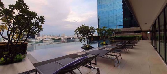 Apartamento com 1 quarto em condomínio em Chatuchak, Thailand N.º 9882 7