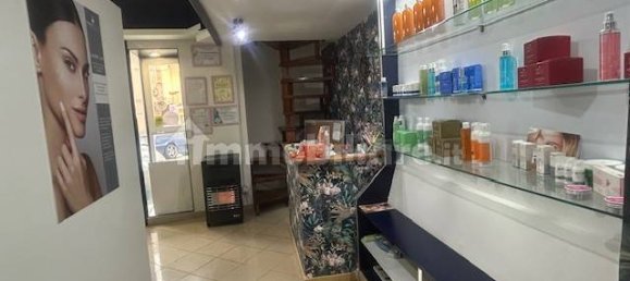 Коммерческая недвижимость с 1 комнатой в Рокка Приора, Италия № 86156 2