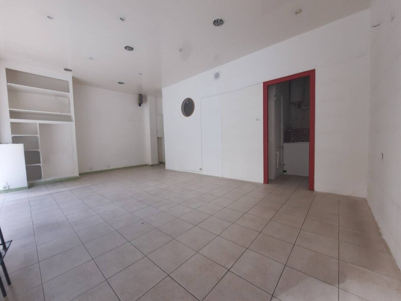 Propriété commerciale à Paris, France 36m² No. 176477