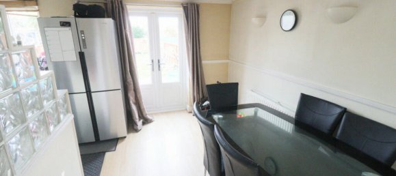 Bungalow de 3 dormitorios en Romford, United Kingdom No. 4816 10