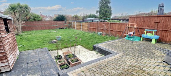 Bungalow de 3 dormitorios en Romford, United Kingdom No. 4816 5