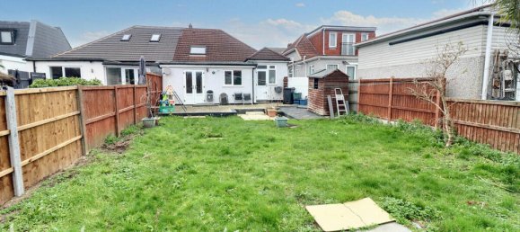 Bungalow de 3 dormitorios en Romford, United Kingdom No. 4816 27