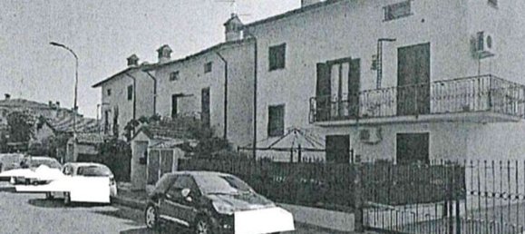 3 rooms Apartment in Chignolo Po, Italy No. 207555 14