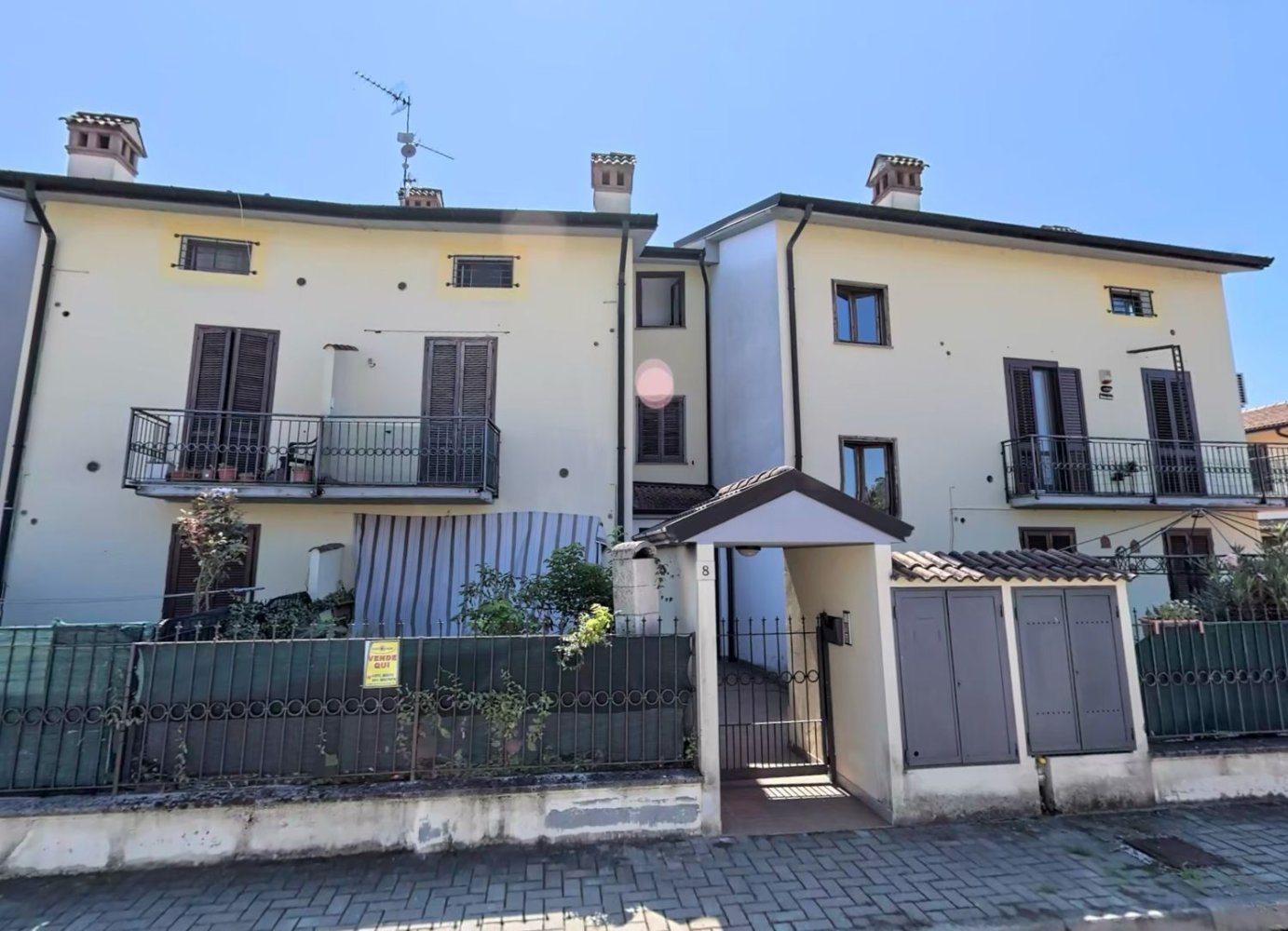 3 rooms Apartment in Chignolo Po, Italy No. 207555