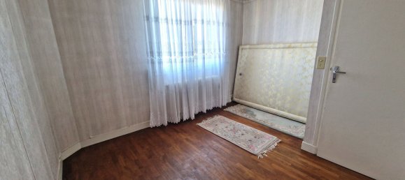 3 bedrooms House in Sainte-Genevieve-des-Bois, France No. 119778 7