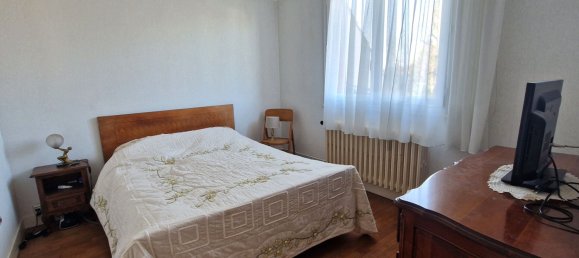 3 bedrooms House in Sainte-Genevieve-des-Bois, France No. 119778 6