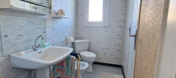 3 bedrooms House in Sainte-Genevieve-des-Bois, France No. 119778 9