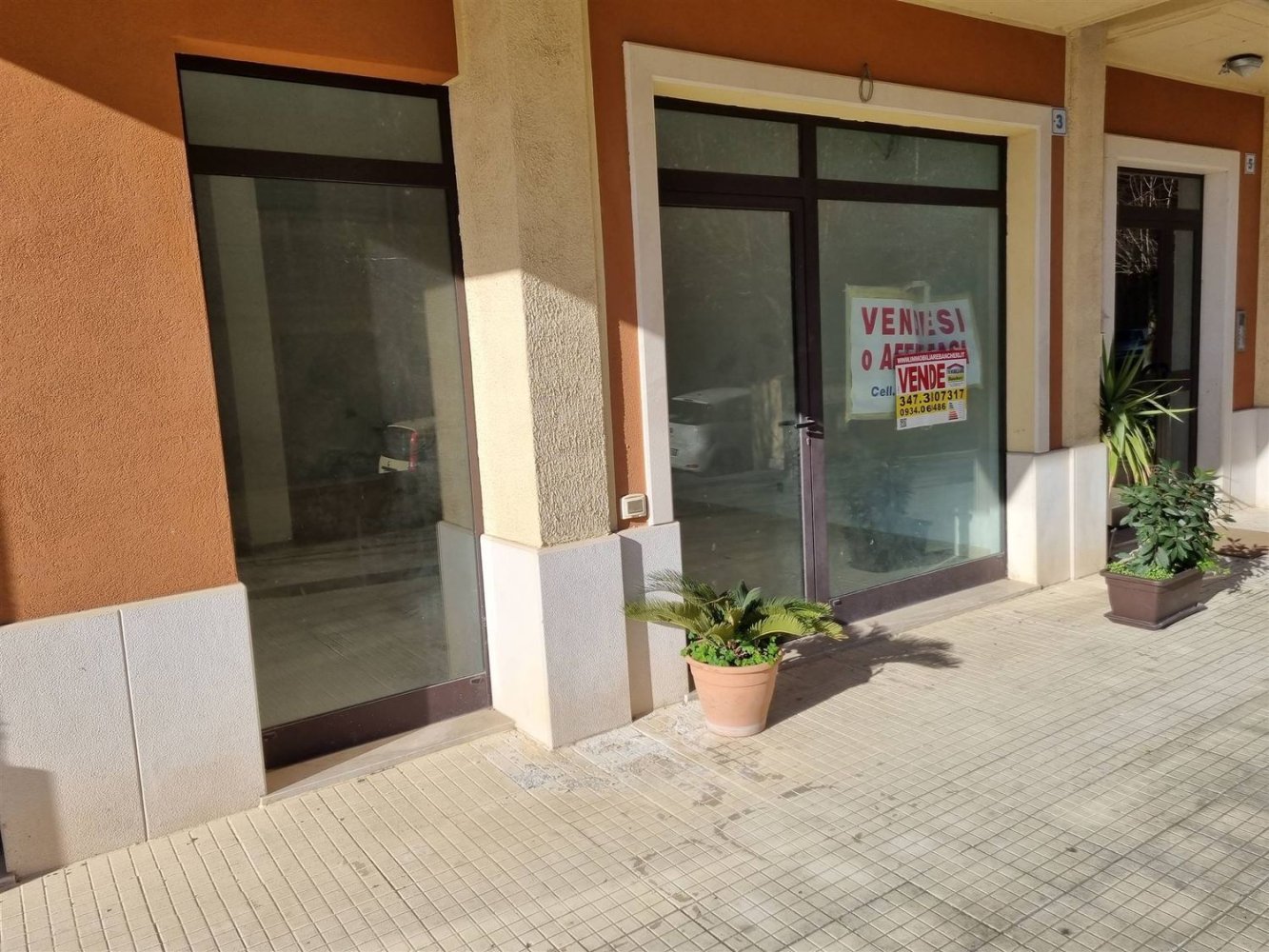 Коммерческая недвижимость 55м² в Сан Катальдо, Италия № 115224