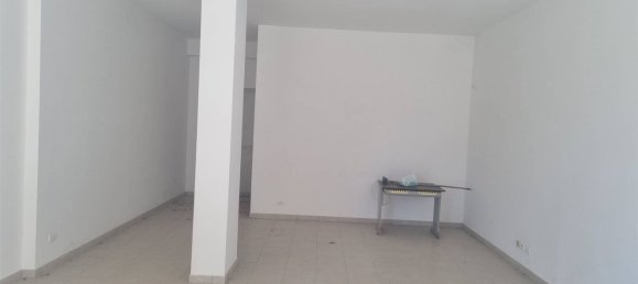 55m² Commercial property in San Cataldo, Italy No. 115224 3