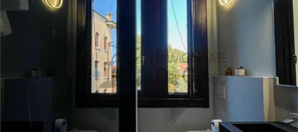 8 rooms Apartment in Modena, Italy No. 71244 28