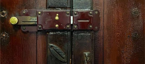 8 rooms Apartment in Modena, Italy No. 71244 11