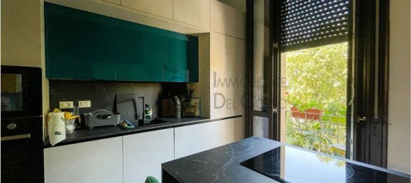 8 rooms Apartment in Modena, Italy No. 71244 6