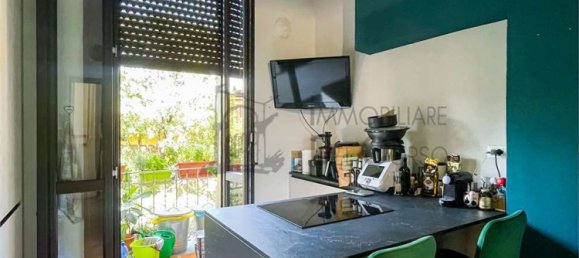 8 rooms Apartment in Modena, Italy No. 71244 5