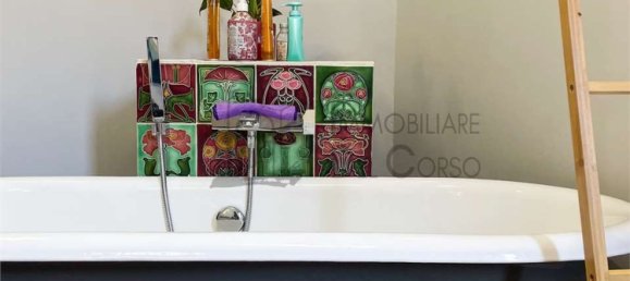 8 rooms Apartment in Modena, Italy No. 71244 2