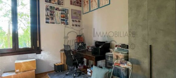 8 rooms Apartment in Modena, Italy No. 71244 10
