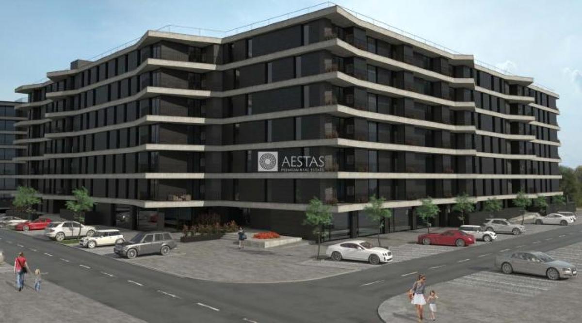 Oficina en Porto, Portugal 68 m² No. 8013