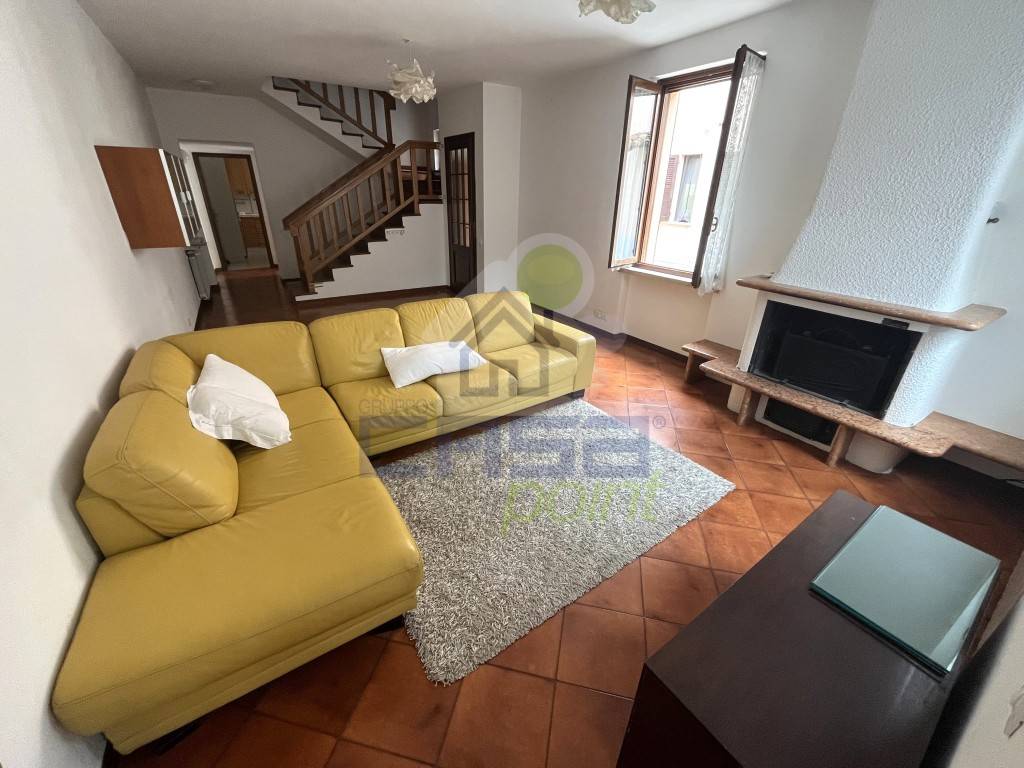 Дом с 4 спальнями в Кремона, Италия № 271563